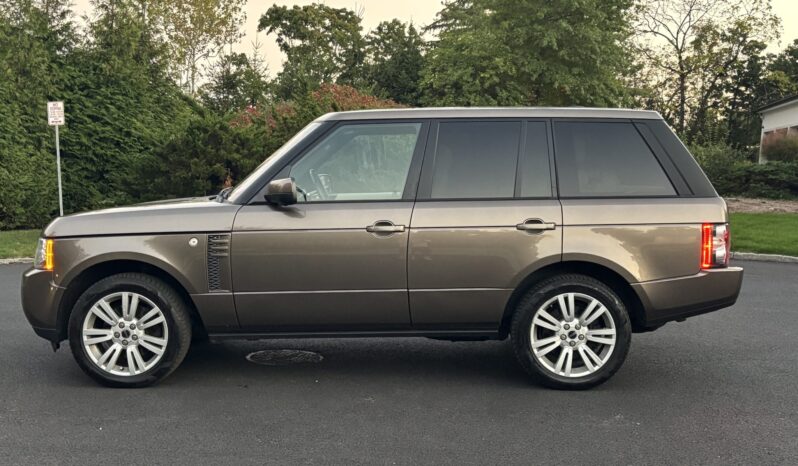 								2012 Land Rover Range Rover HSE Luxury full									