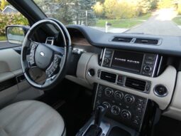 										2012 Land Rover Range Rover HSE Luxury full									