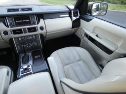 										2012 Land Rover Range Rover HSE Luxury full									