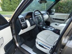 										2012 Land Rover Range Rover HSE Luxury full									