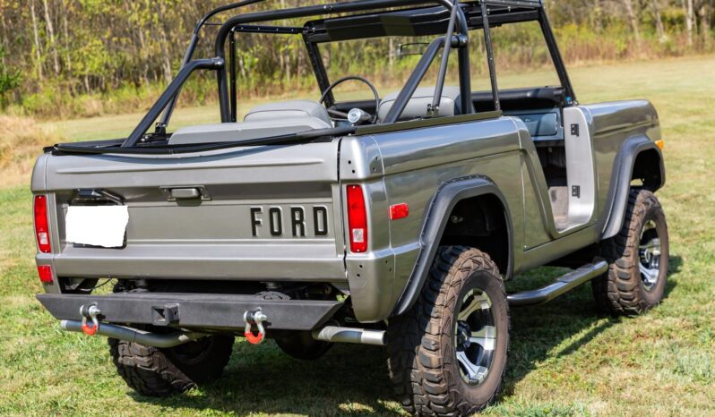 								1974 Ford Bronco 302 5-Speed full									