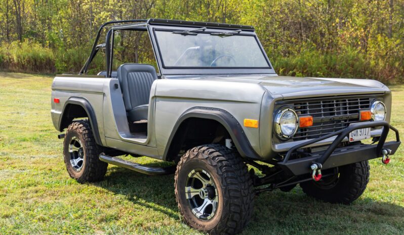 								1974 Ford Bronco 302 5-Speed full									