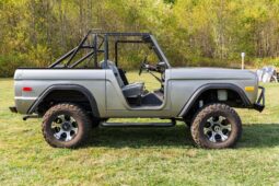 										1974 Ford Bronco 302 5-Speed full									