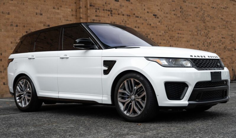 								2016 Land Rover Range Rover Sport SVR full									