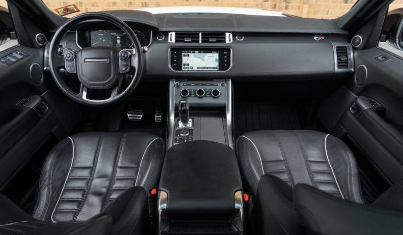 								2016 Land Rover Range Rover Sport SVR full									