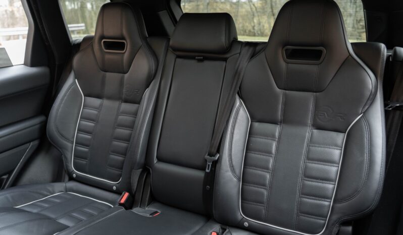 								2016 Land Rover Range Rover Sport SVR full									