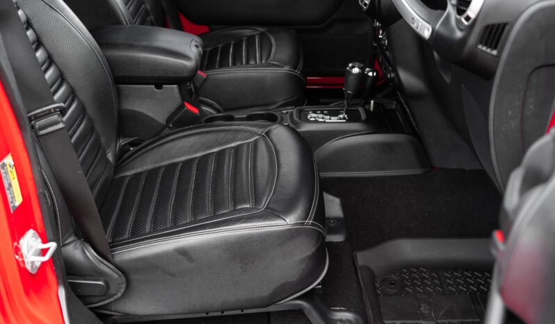 								2018 Jeep Wrangler Unlimited Sahara full									