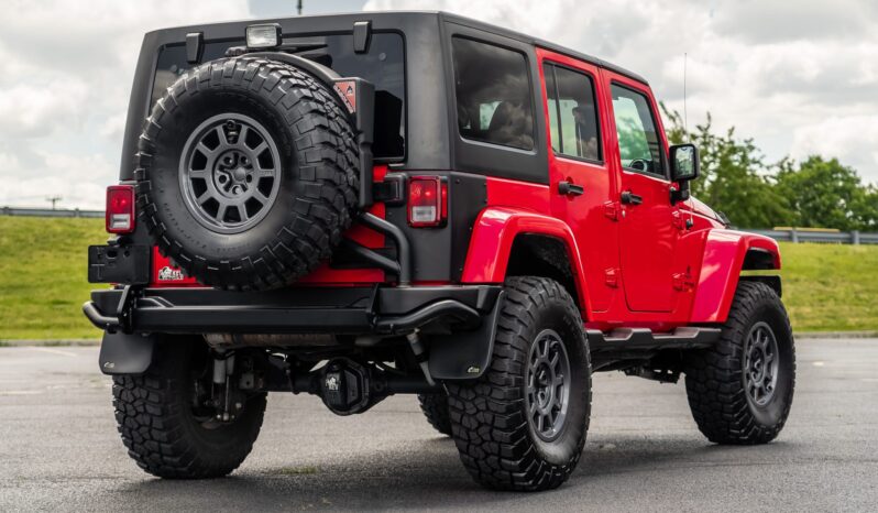 								2018 Jeep Wrangler Unlimited Sahara full									