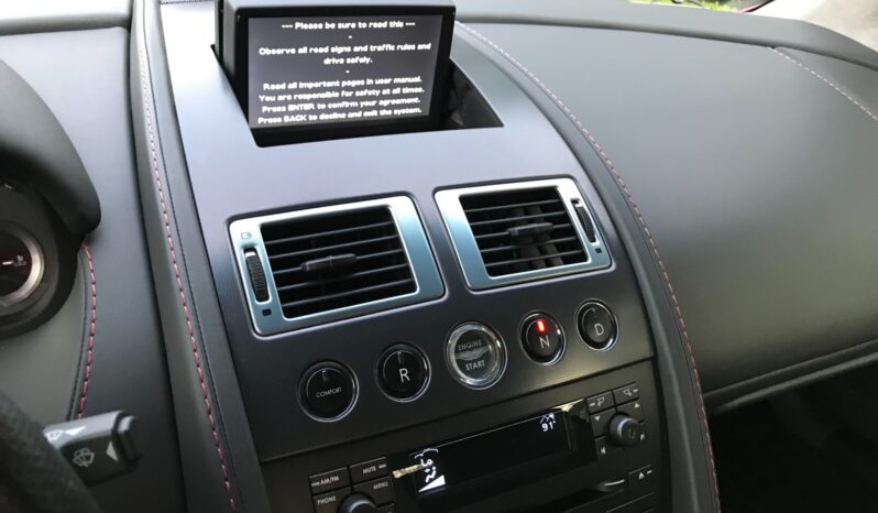 								2007 Aston Martin V8 Vantage Volante full									