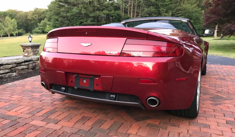 								2007 Aston Martin V8 Vantage Volante full									