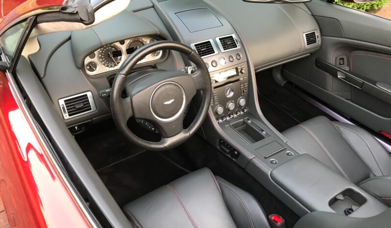 								2007 Aston Martin V8 Vantage Volante full									