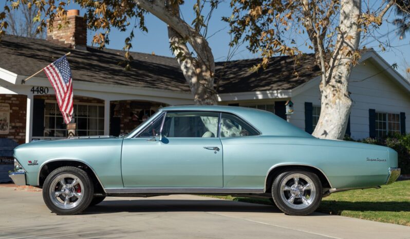 								1966 Chevrolet Chevelle SS 396 4-Speed full									