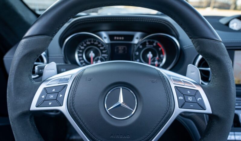 								2013 Mercedes-Benz SL63 AMG P30 Performance Package full									