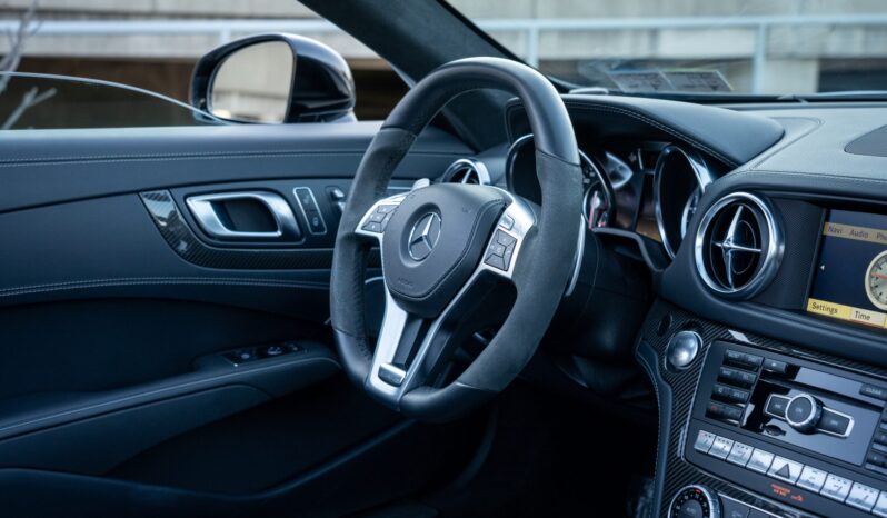 								2013 Mercedes-Benz SL63 AMG P30 Performance Package full									