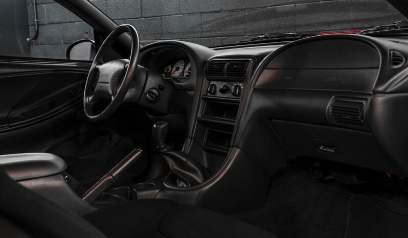 								2000 Ford Mustang SVT Cobra R full									