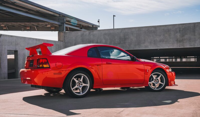 								2000 Ford Mustang SVT Cobra R full									