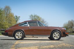 										1975 Porsche 911S Coupe full									