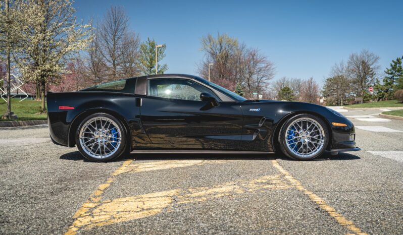 								2010 Chevrolet Corvette ZR1 3ZR full									