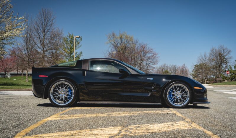 								2010 Chevrolet Corvette ZR1 3ZR full									