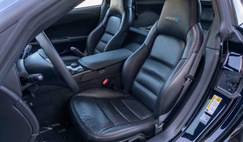 								2010 Chevrolet Corvette ZR1 3ZR full									