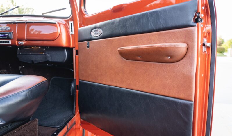 								1952 Ford F-1 Pickup full									