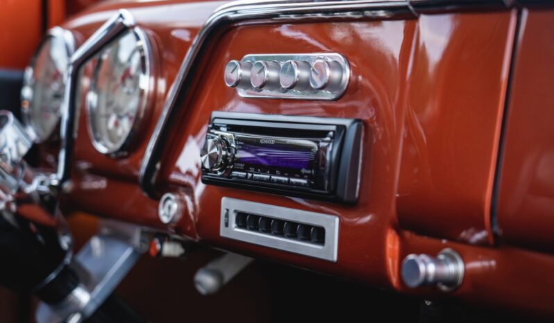 								1952 Ford F-1 Pickup full									