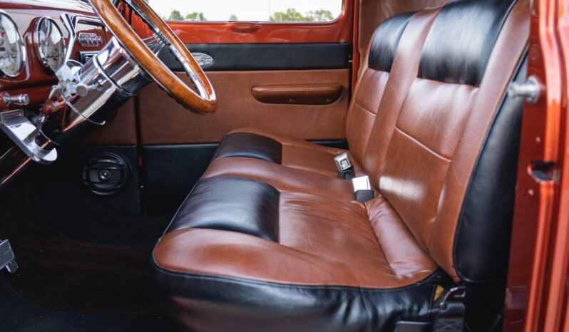 								1952 Ford F-1 Pickup full									