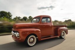 										1952 Ford F-1 Pickup full									
