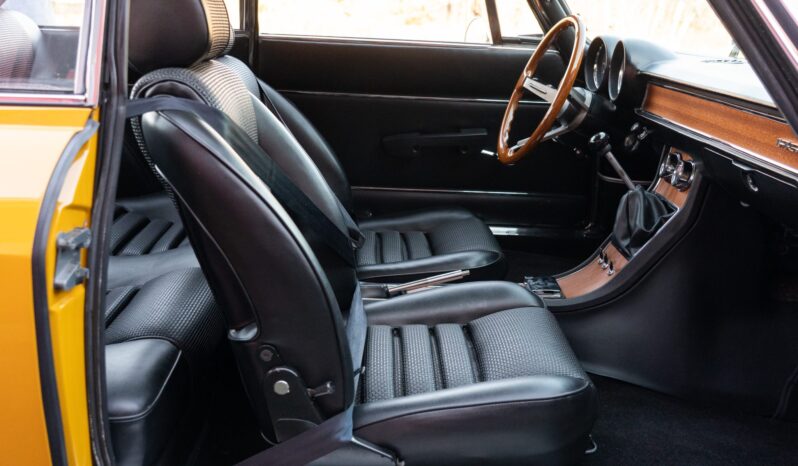 								1969 Alfa Romeo GTV 1750 full									