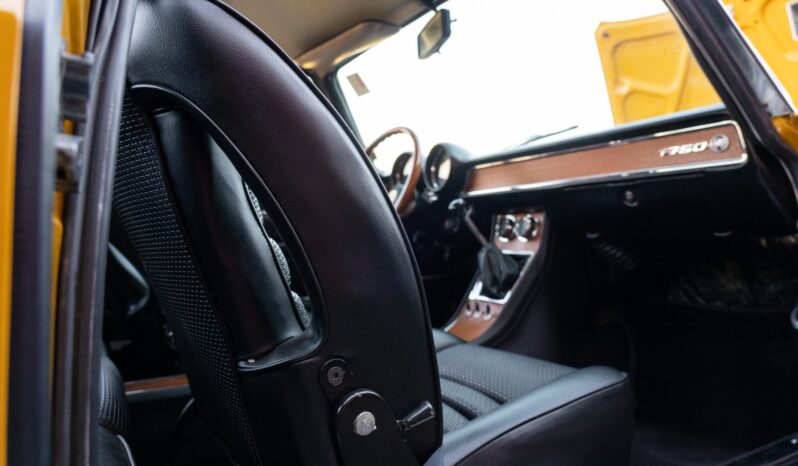 								1969 Alfa Romeo GTV 1750 full									