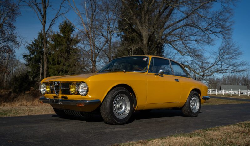 								1969 Alfa Romeo GTV 1750 full									