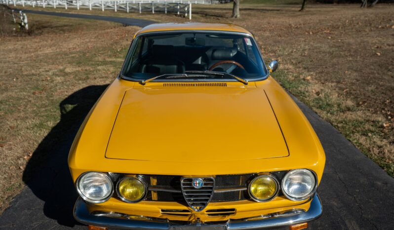 								1969 Alfa Romeo GTV 1750 full									