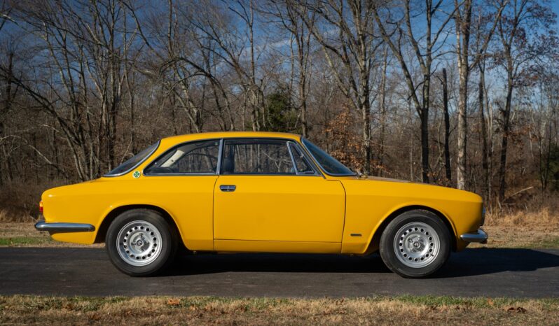 								1969 Alfa Romeo GTV 1750 full									