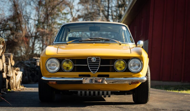 								1969 Alfa Romeo GTV 1750 full									