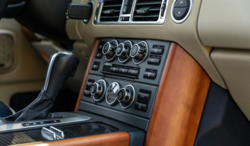 								2008 Land Rover Range Rover HSE full									