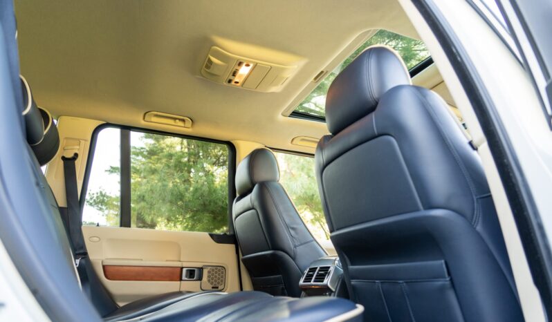 								2008 Land Rover Range Rover HSE full									