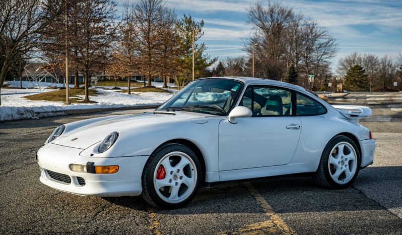 								1997 Porsche 911 Carrera 4S Coupe full									