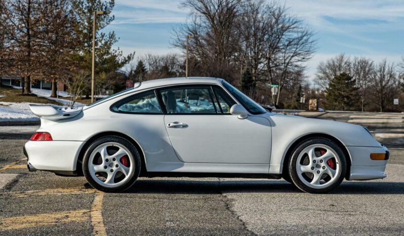 								1997 Porsche 911 Carrera 4S Coupe full									