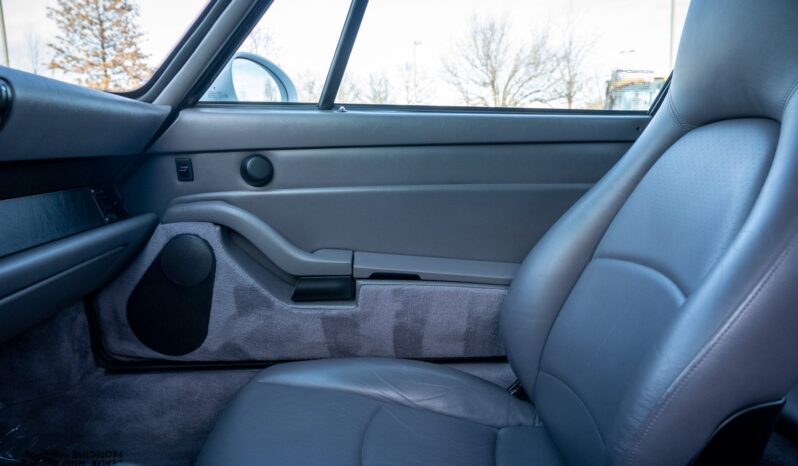 								1997 Porsche 911 Carrera 4S Coupe full									