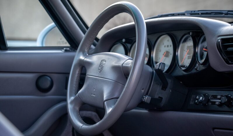 								1997 Porsche 911 Carrera 4S Coupe full									