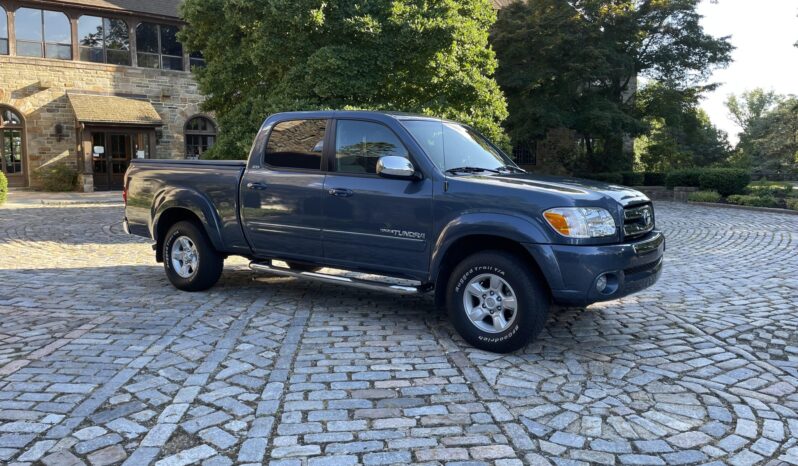 								2006 Toyota Tundra Double Cab SR5 TRD 4×4 V8 full									