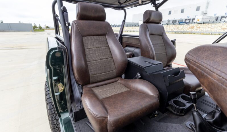 								1968 Ford Bronco 6-Speed full									