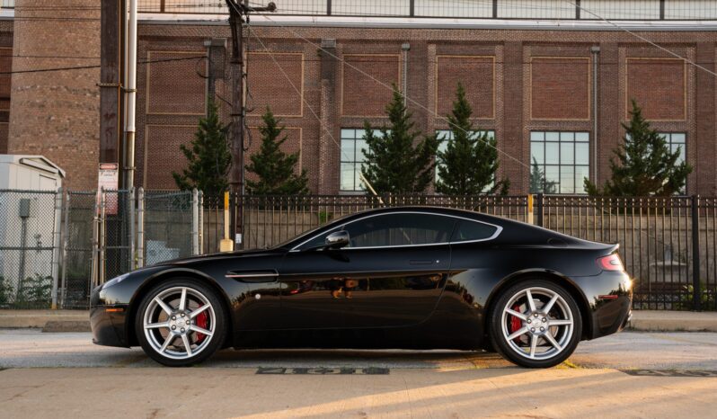 								2006 Aston Martin V8 Vantage 6-Speed full									