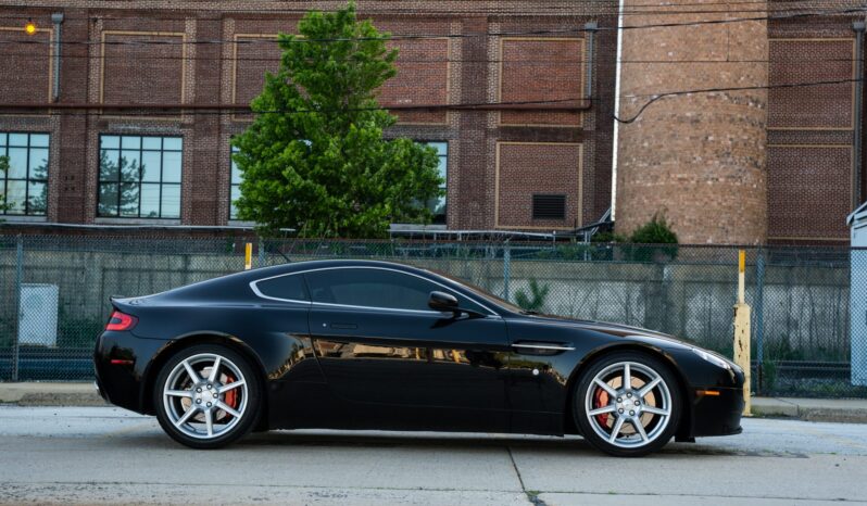 								2006 Aston Martin V8 Vantage 6-Speed full									