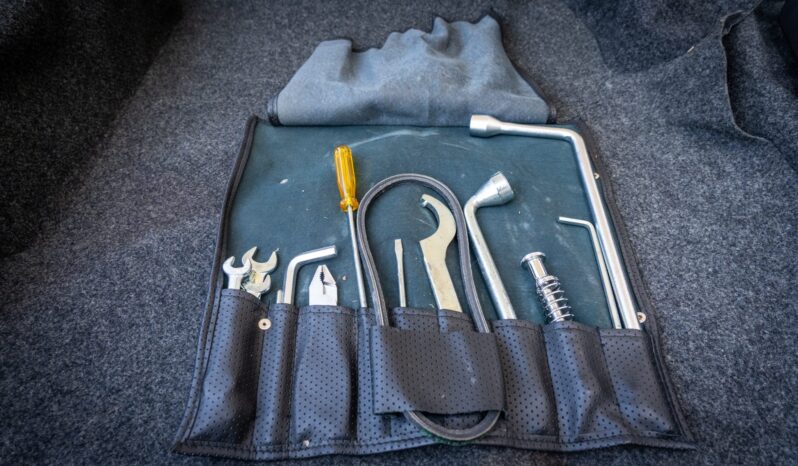 								1982 Porsche 911SC Coupe full									