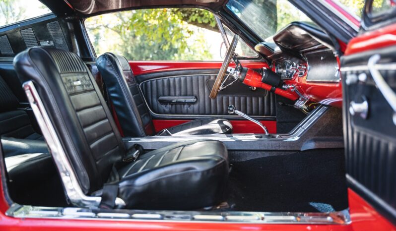 								1965 Ford Mustang Fastback 4-Speed full									