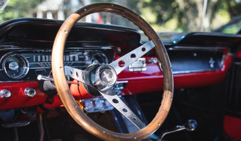 								1965 Ford Mustang Fastback 4-Speed full									