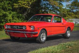 										1965 Ford Mustang Fastback 4-Speed full									