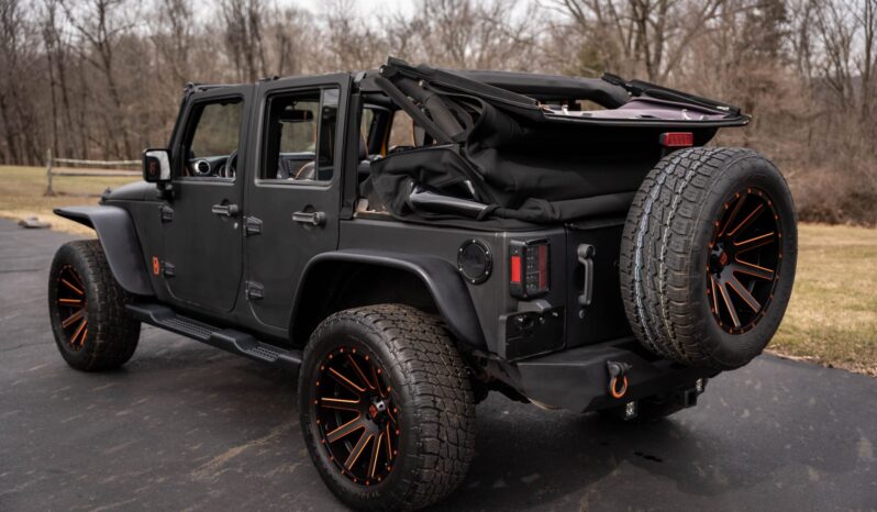 								2014 Jeep Wrangler Unlimited Sahara full									