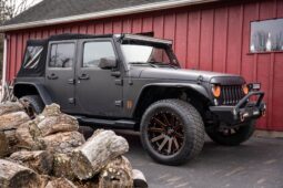 										2014 Jeep Wrangler Unlimited Sahara full									
